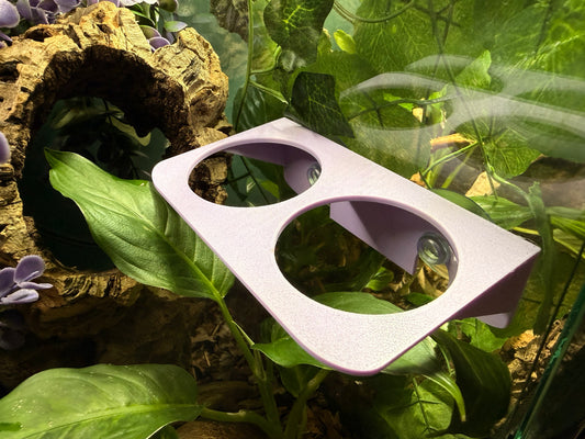 Dual Suction Cup Feeding Ledge (for Glass Terrariums)